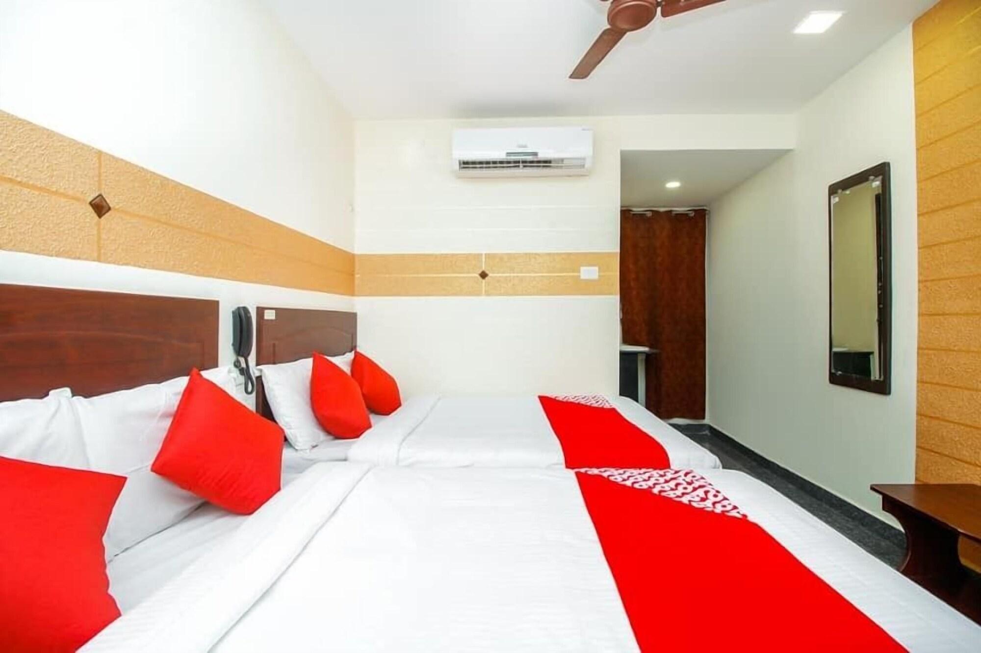 Hotel Boopathi Madurai Esterno foto