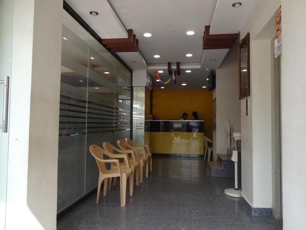 Hotel Boopathi Madurai Esterno foto